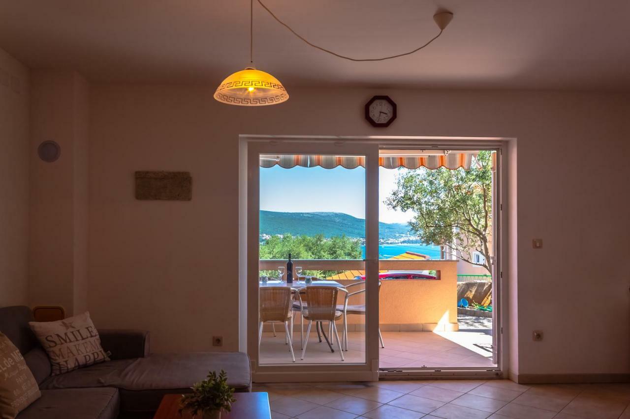 Abby Apartman Kornić Kültér fotó