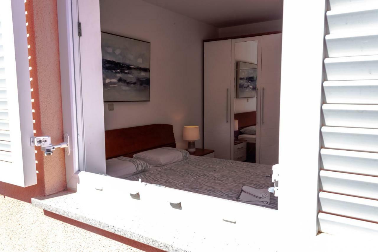Abby Apartman Kornić Kültér fotó